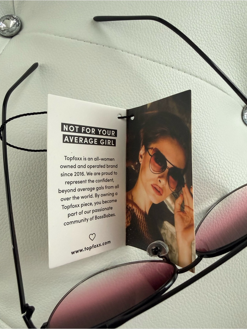 Topfoxx Aviator Sunglasses with Pink Gradient Lenses and Black Frame - Picture 4 of 12